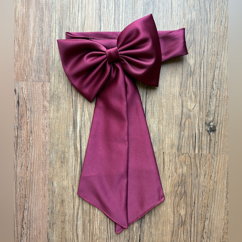 DAVID'S BRIDAL
Satin Flower Girl Sash with Back Bow